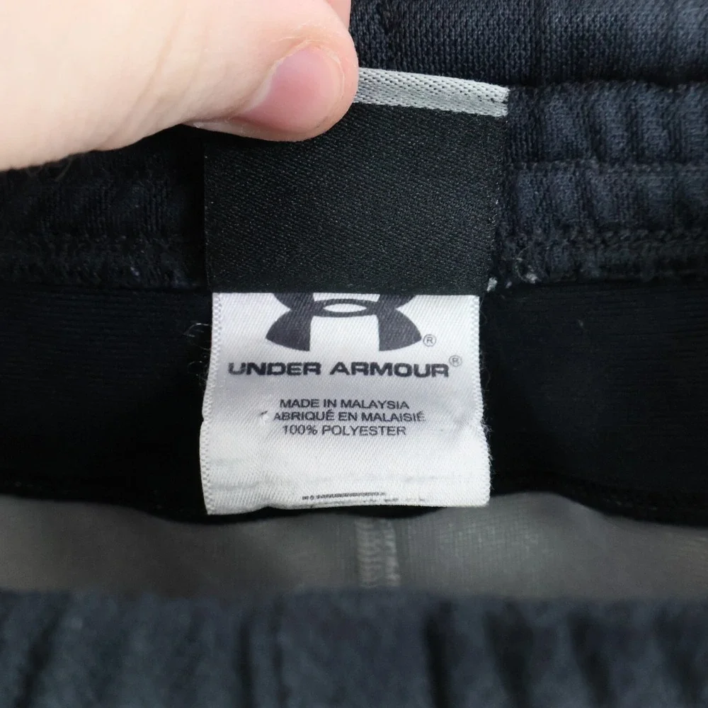 Under Armour Athletic Shorts Boys YXL‎ Black White Stripe 100% Polyester Pockets